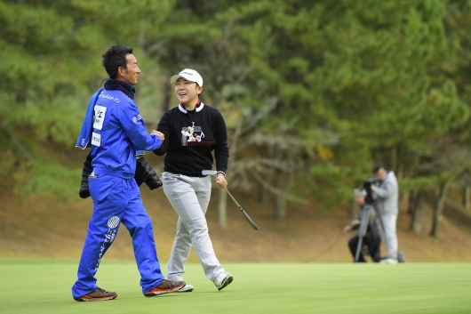 申ジエ(韓国)　8月の「ニトリレディス」以来の今季2勝目