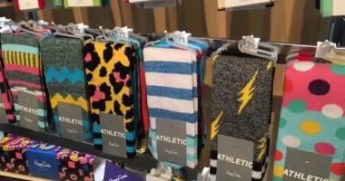 ゴルフのときこそカラフルソックス！