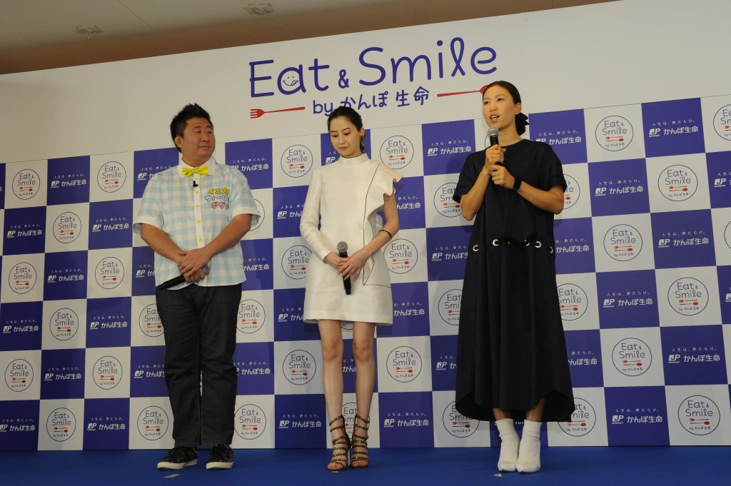 （左から）フォーリンデブはっしーさん、河北麻友子さん、上田桃子プロ