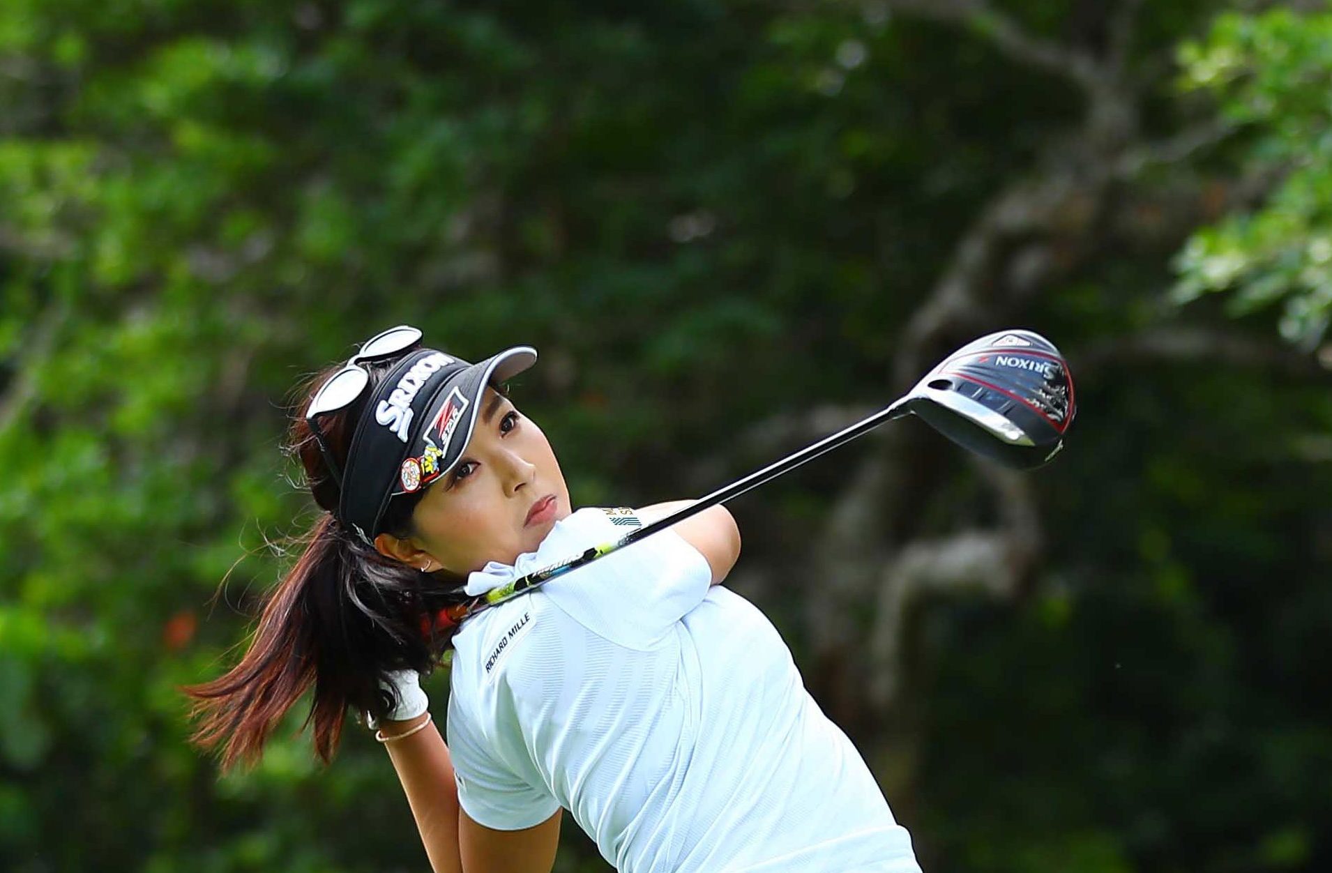 青木瀬令奈が女性ゴルファーに教えるレッスン 腹筋とスピードで飛距離アップ Regina レジーナ 青木瀬令奈が女性ゴルファーに教えるレッスン 腹筋とスピードで飛距離アップ Regina レジーナ