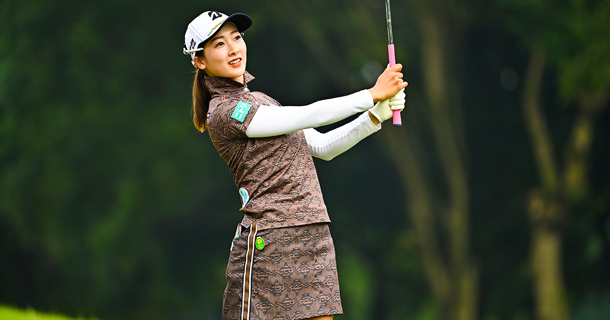 松田鈴英プロ自撮り】プロのコーデが決まるまで | Regina（レジーナ）