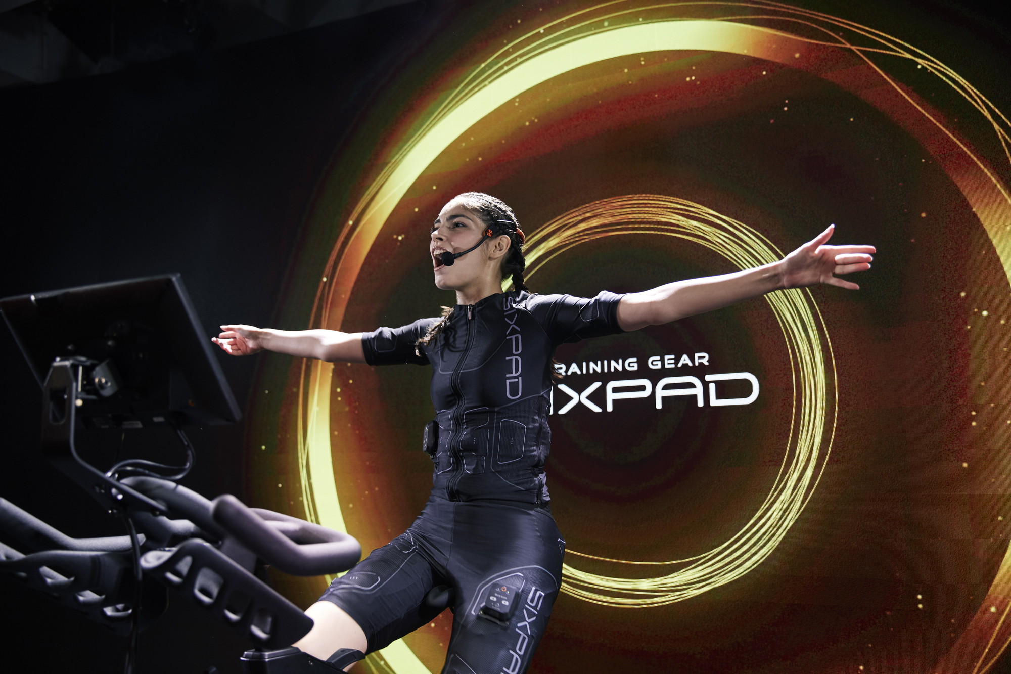 最先端のEMSオンラインジム「SIXPAD HOME GYM」がおうち