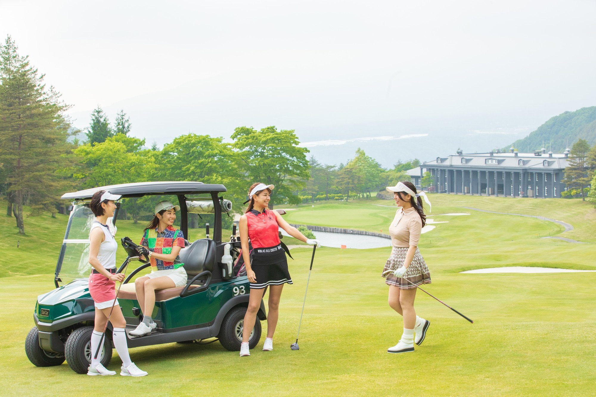 ゴルフ・ワーク・リゾートステイが
シームレスにつながる
オーソルヴェール軽井沢倶楽部
