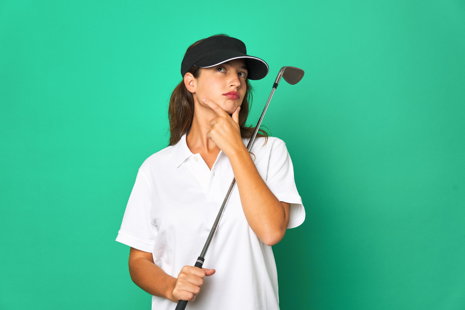 冬はボールを温めると飛ぶ？ ゴルフにまつわる都市伝説のウソorホント