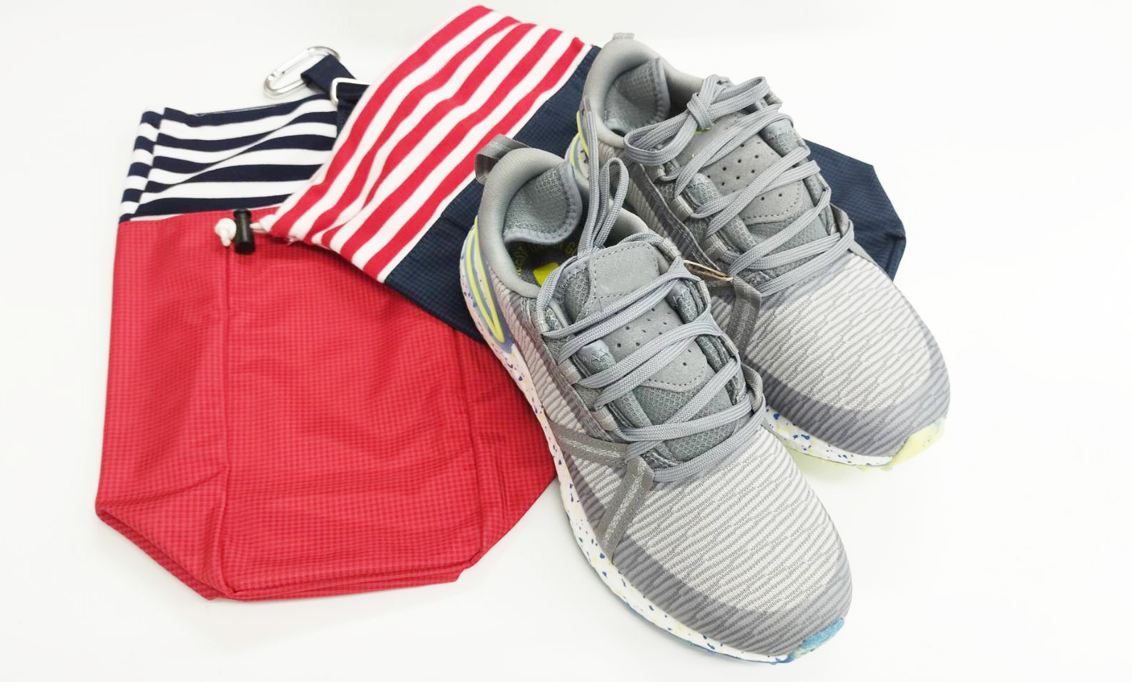 バーバリ　キャディーバック&ゴルフシューズ入れ シューズバッグって必要？ キャディバッグのちょっと便利な使い方